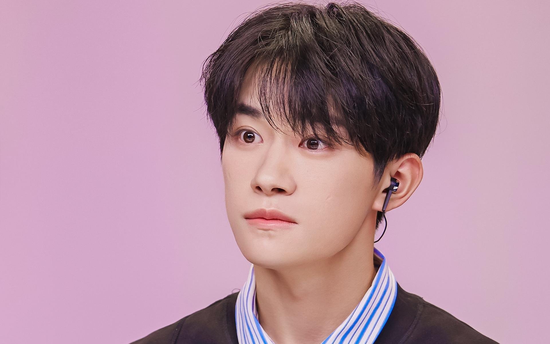 爱游戏 电竞-_蓝天白云下：乡村网球趣味挑战赛_，乡村网球场